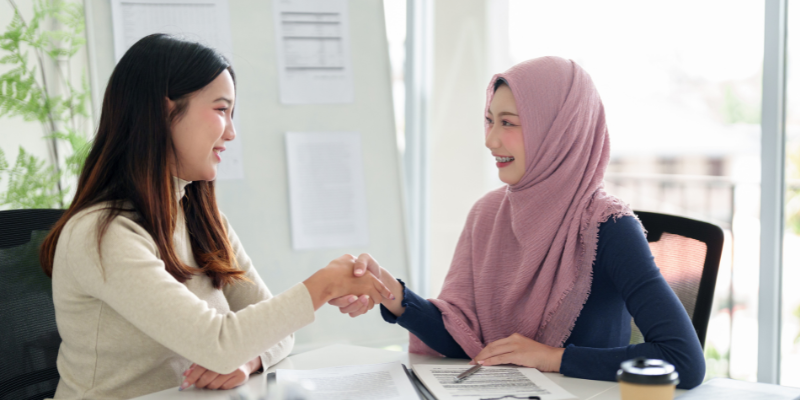 Finanzierung, Förderung und Kundenakquise für Gründer*innen mit KI Integration | Präsenz