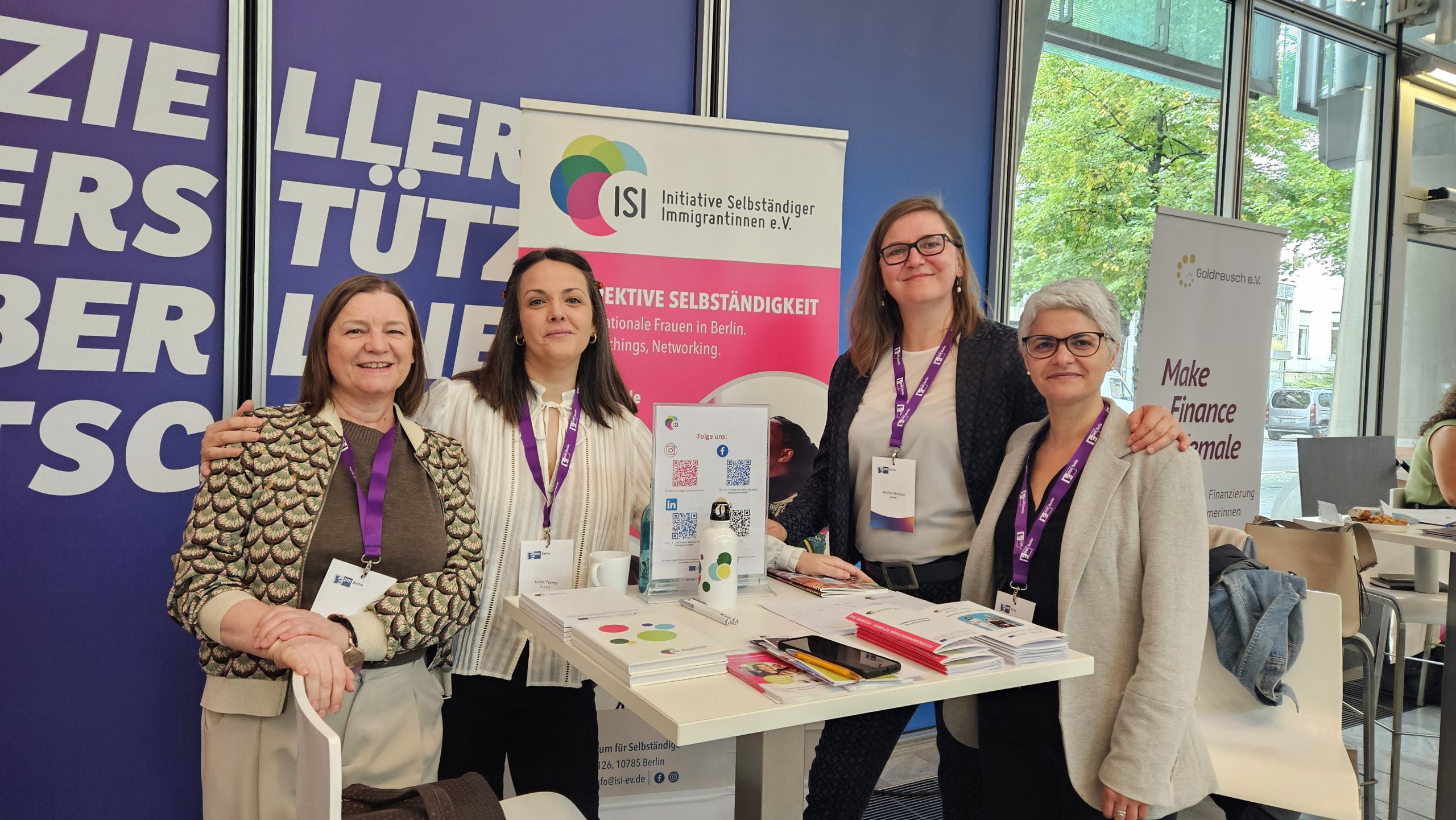 ISI-Team mit Dozentin Marina Furin und einer Teilnehmerin