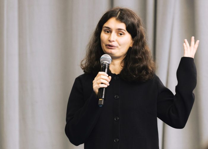 Teilnehmerin Zlata Nosenko beim Pitchen (Quelle: deGUT2025 / Raik Schache)